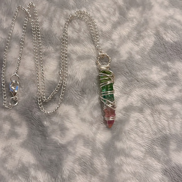Rainbow Aura Quartz necklace. - Picture 2 of 4